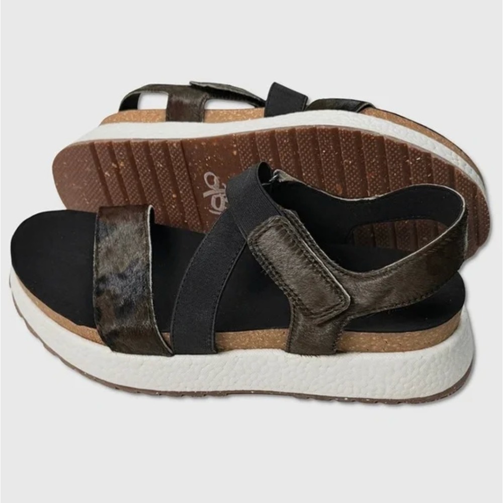 OTBT Sierra Platform Sandals - NEW Womens 7.5 Mud Brown / Moss Green  #49244-ZZ5